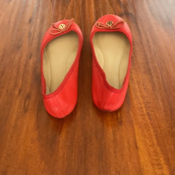 Tory Burch scarlet red ballet flats. Size 8.5 - Picture 3 of 5
